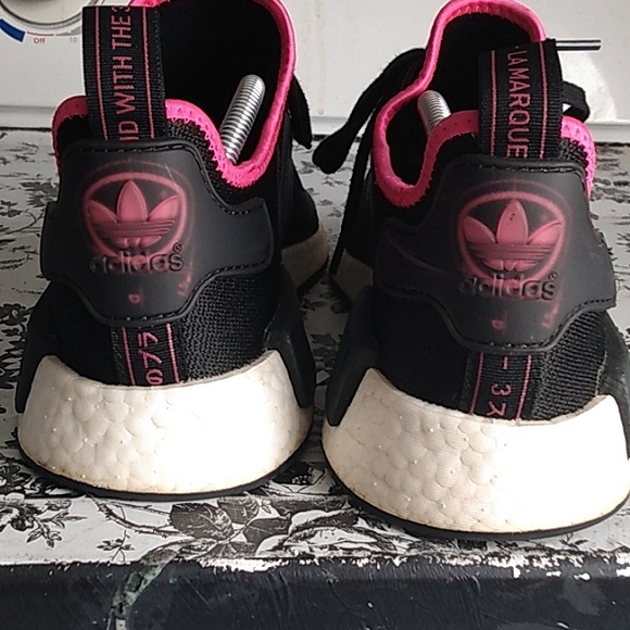 Adidas NMD R1 “Black Shock Pink” 2019 - Picture 3 of 7